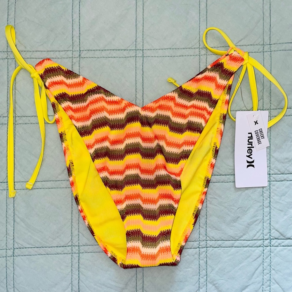 Hurley bikini bottom (M)